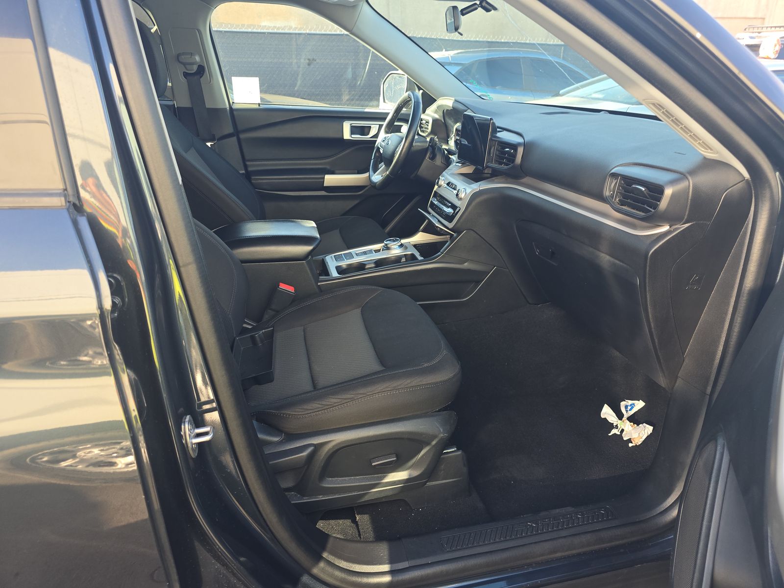 2023 Ford Explorer XLT RWD