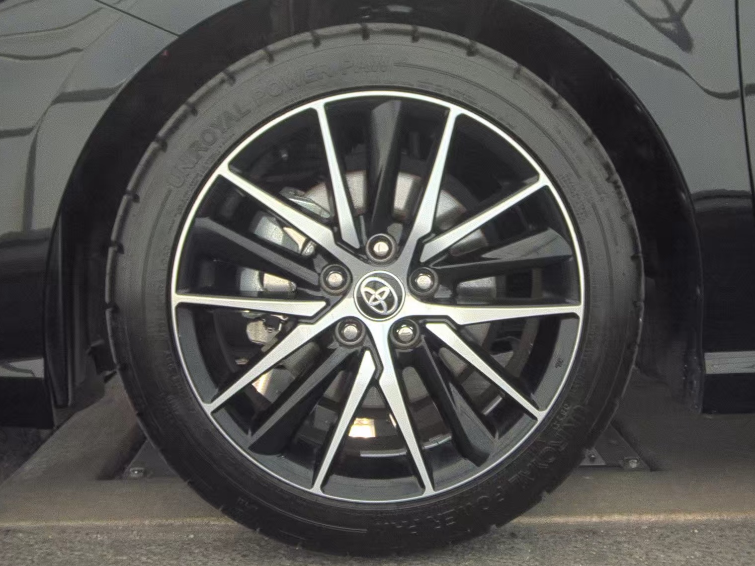 2023 Toyota Camry SE FWD