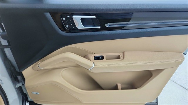 2022 Porsche Cayenne Base AWD