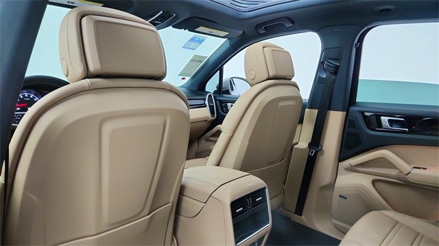 2022 Porsche Cayenne Base AWD