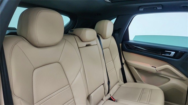 2022 Porsche Cayenne Base AWD