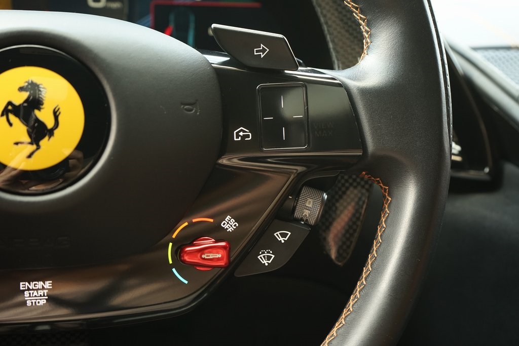 2021 Ferrari Roma Base RWD