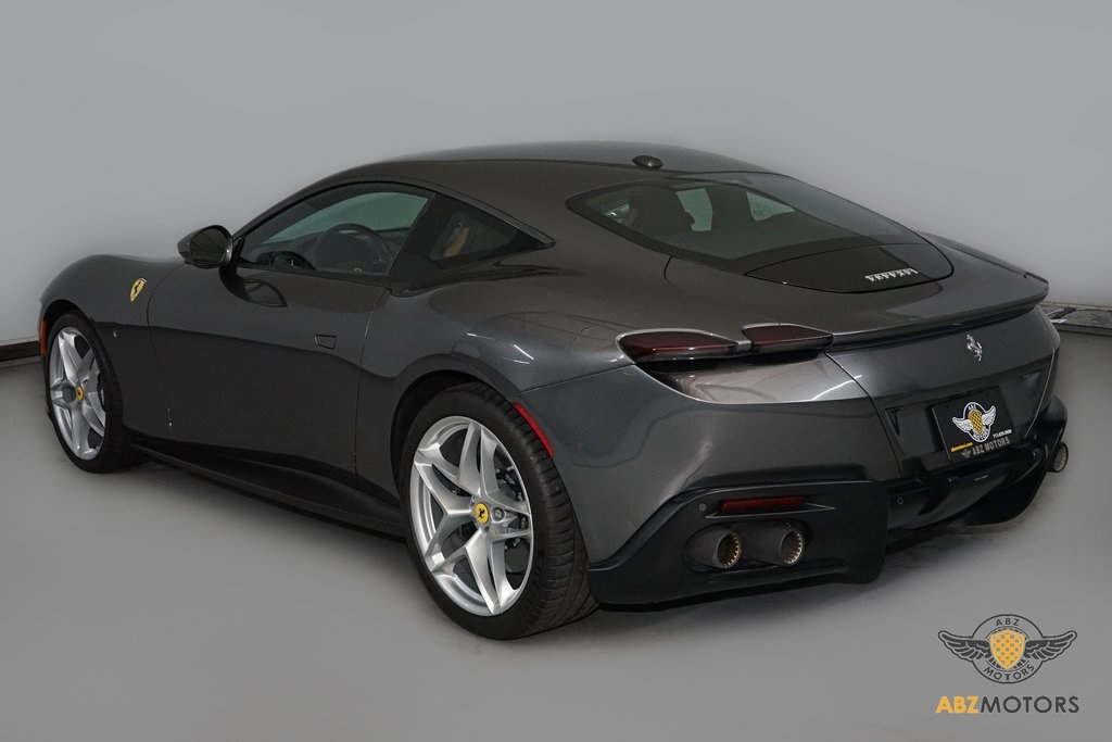 2021 Ferrari Roma Base RWD