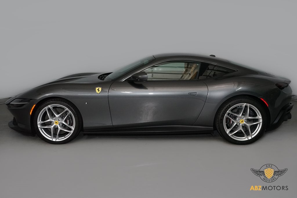 2021 Ferrari Roma Base RWD