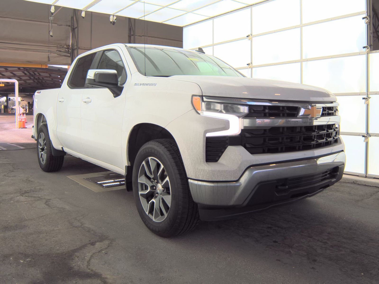 2024 Chevrolet Silverado 1500 LT AWD