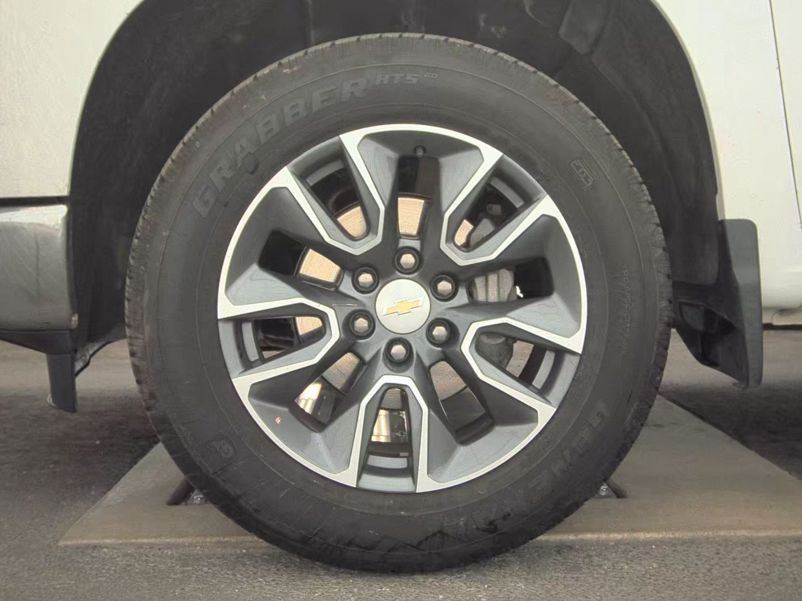 2024 Chevrolet Silverado 1500 LT AWD