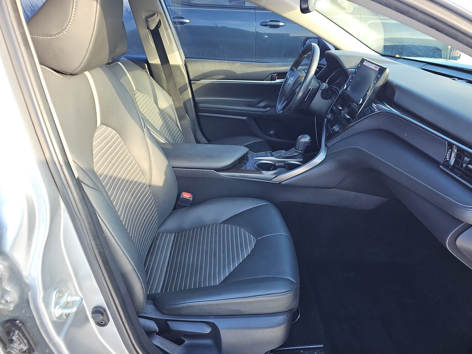 2024 Toyota Camry SE FWD