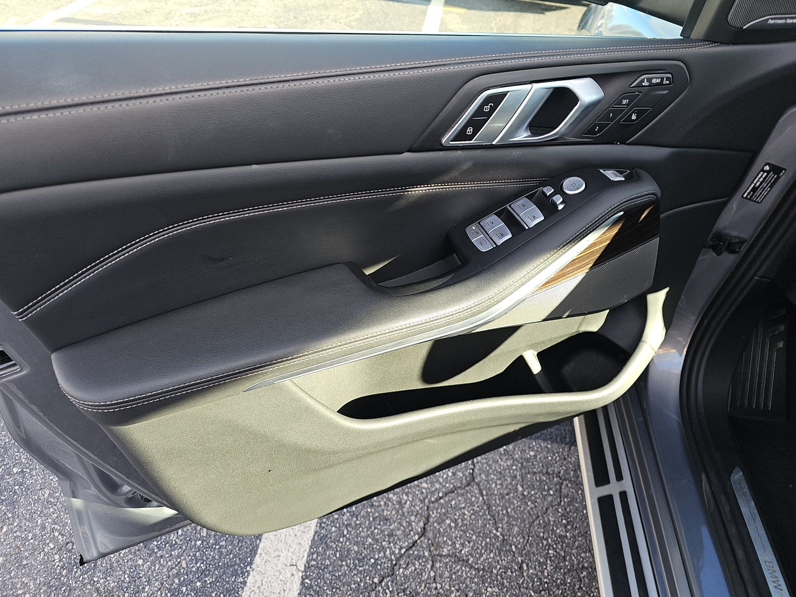 2024 BMW X7 xDrive40i AWD