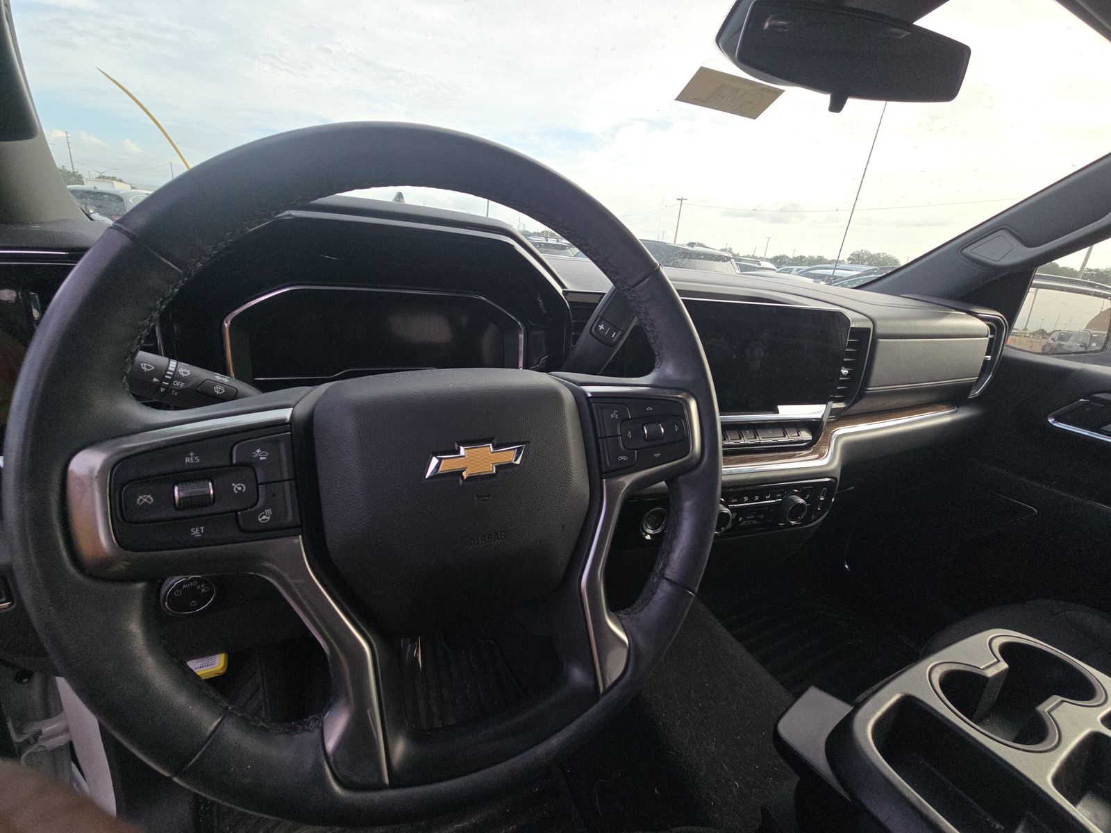 2024 Chevrolet Silverado 1500 LT AWD