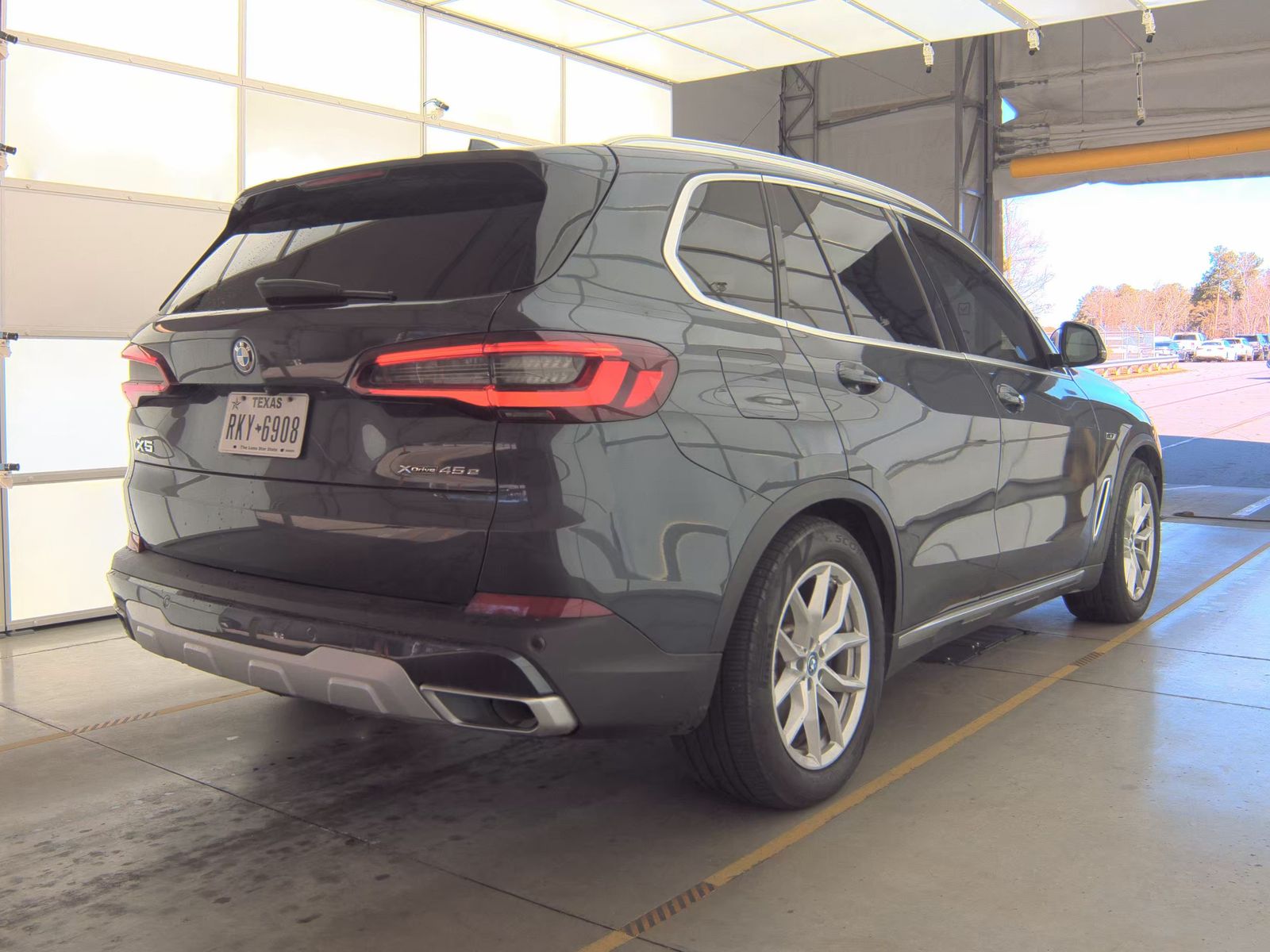 2022 BMW X5 xDrive45e AWD