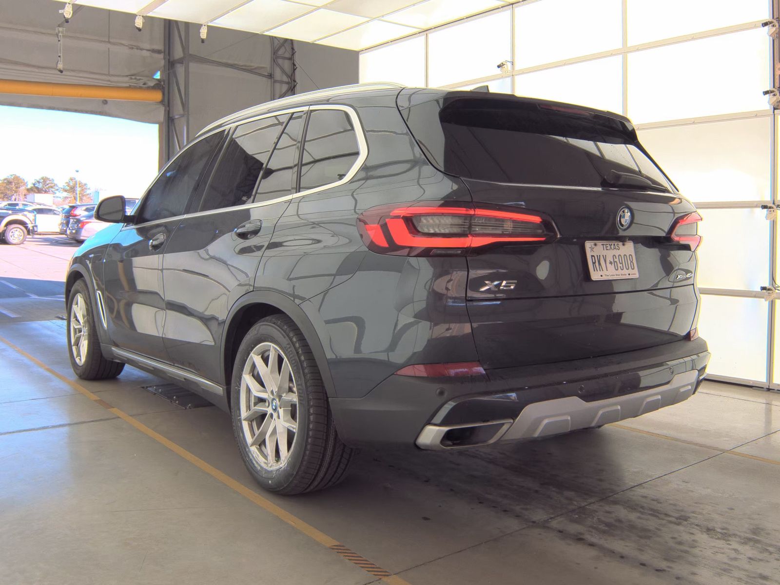 2022 BMW X5 xDrive45e AWD