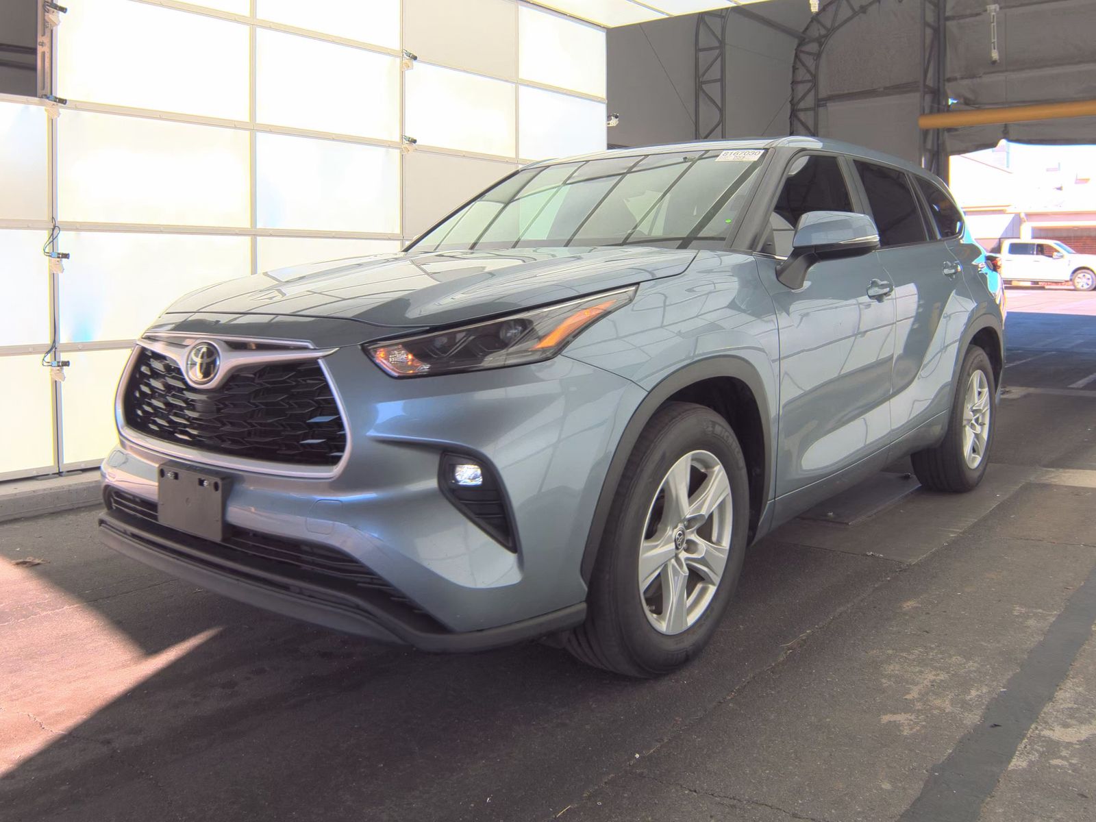 2024 Toyota Highlander LE FWD