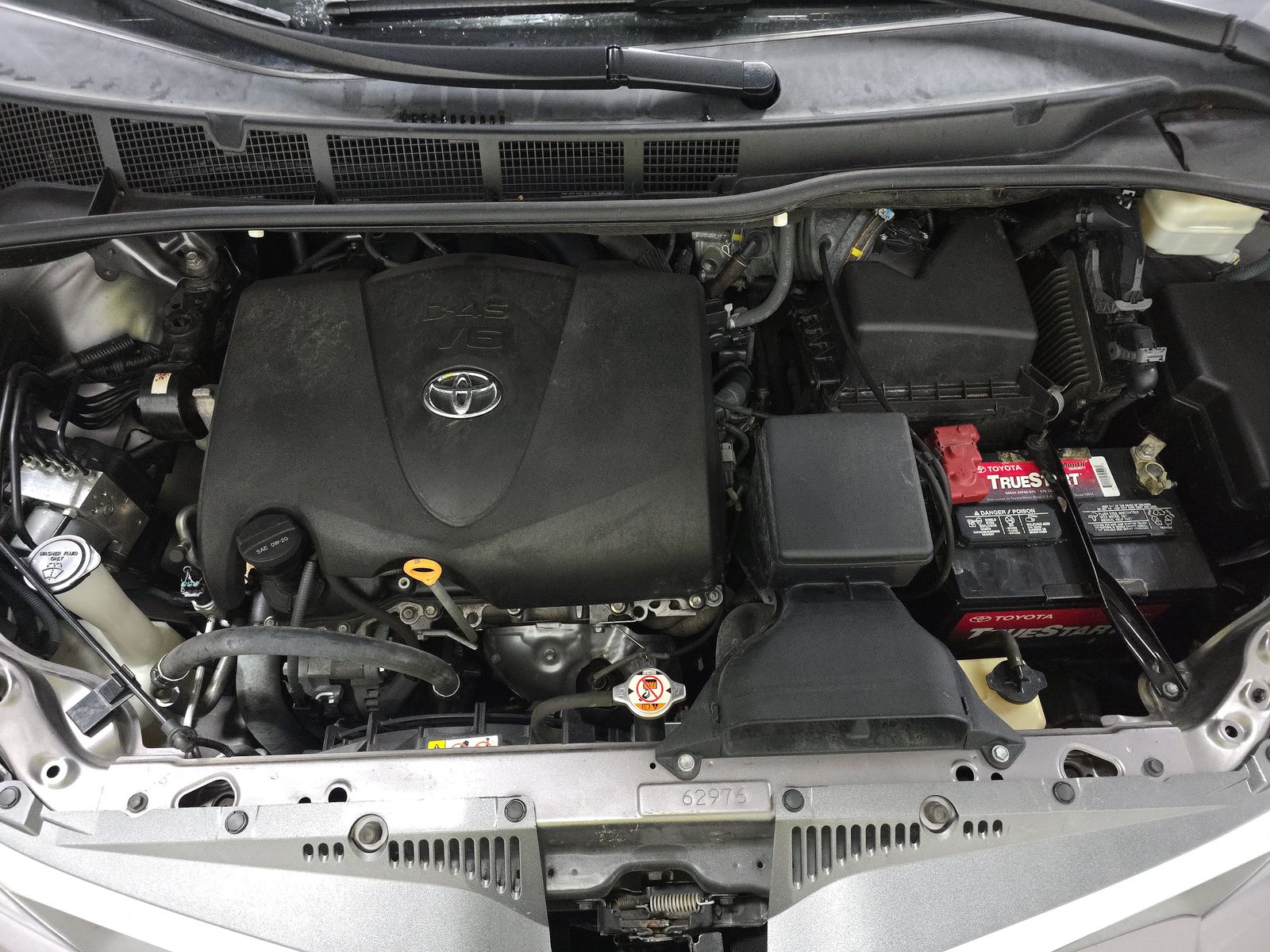 2020 Toyota Sienna XLE Premium FWD