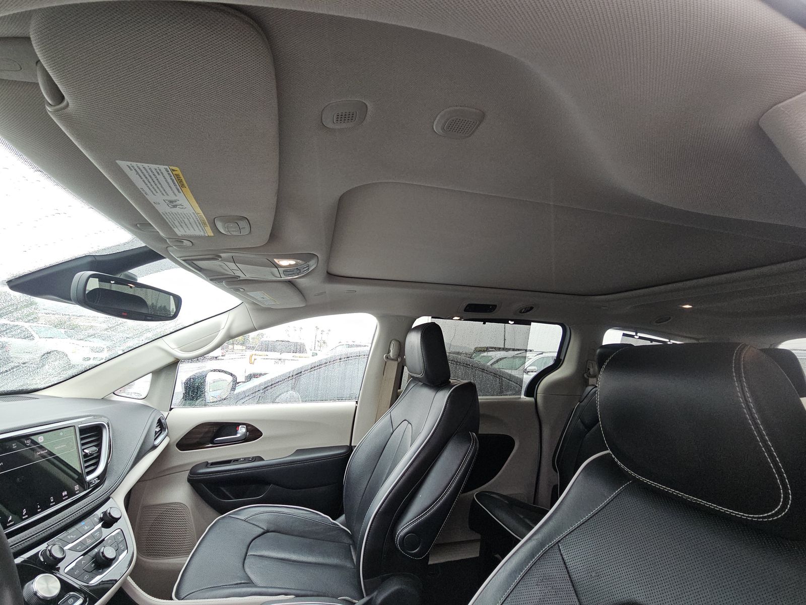 2023 Chrysler Pacifica Limited FWD