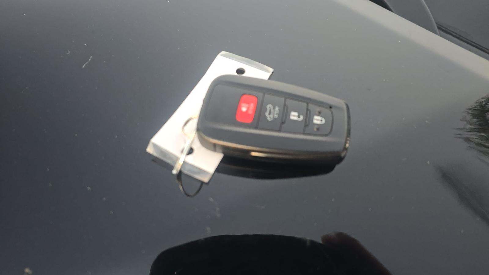 2023 Toyota Highlander LE FWD