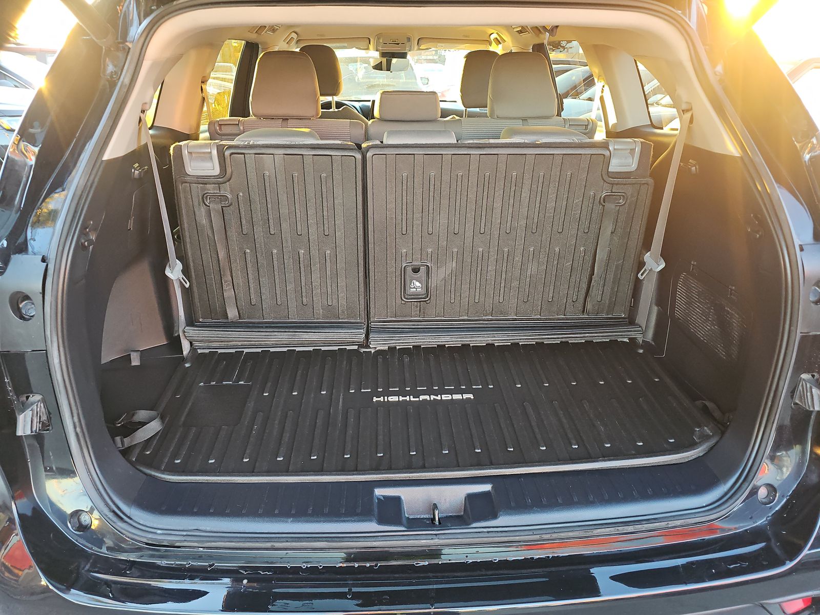 2023 Toyota Highlander LE FWD