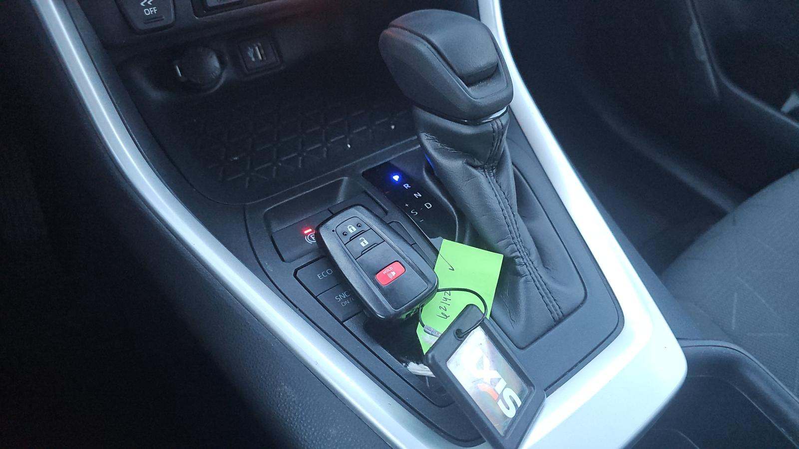 2024 Toyota RAV4 XLE AWD