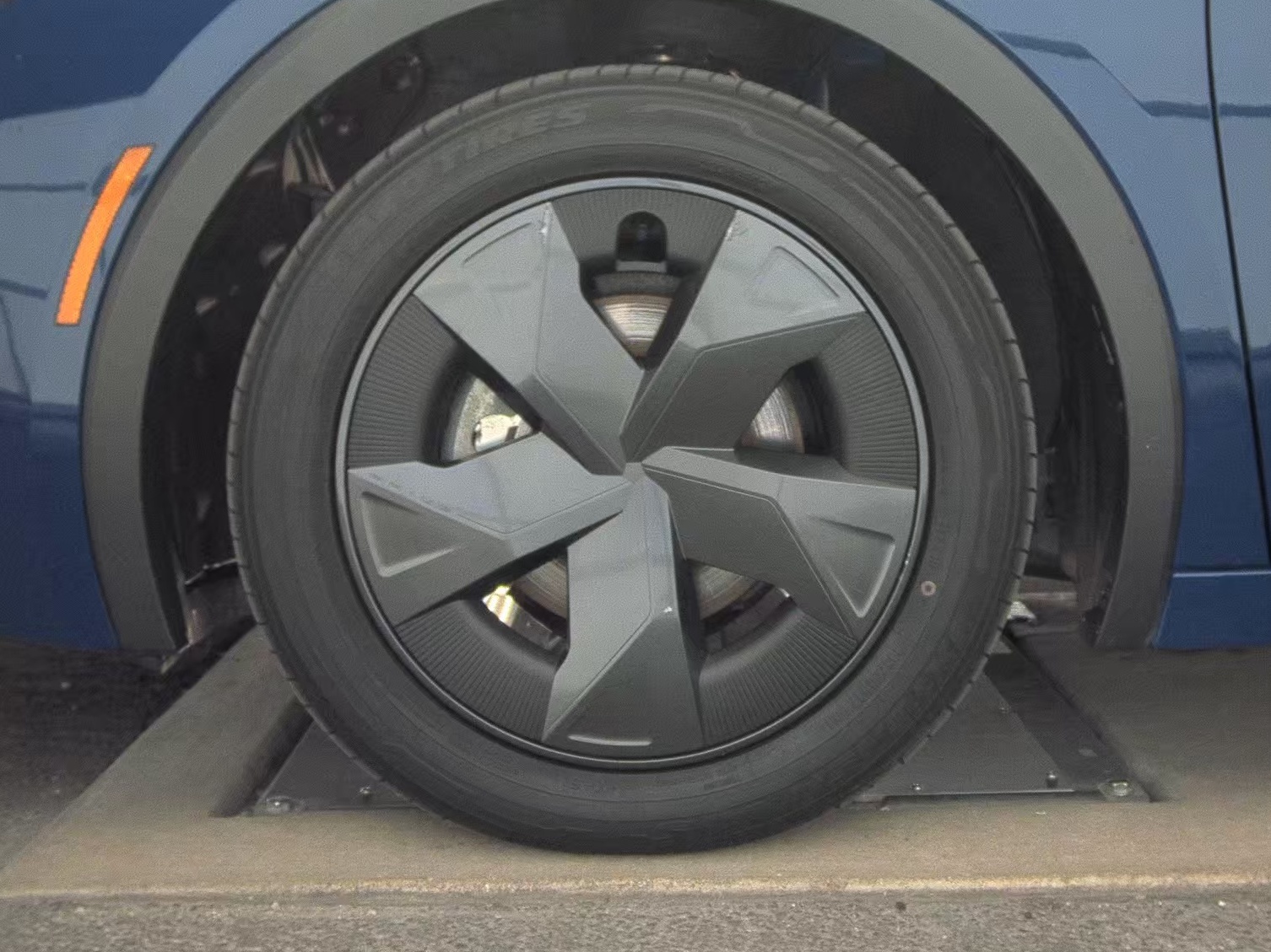 2024 Toyota Prius LE FWD