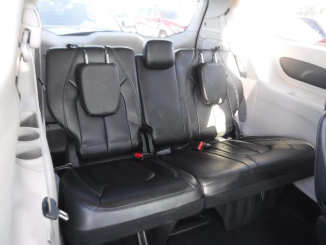 2023 Chrysler Pacifica Touring L FWD