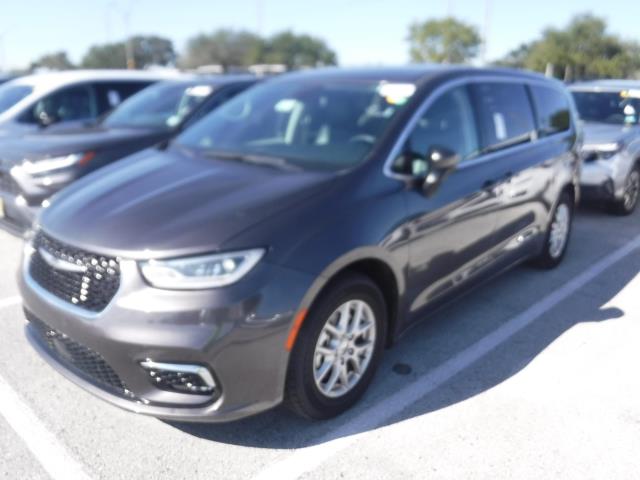 2023 Chrysler Pacifica Touring L FWD