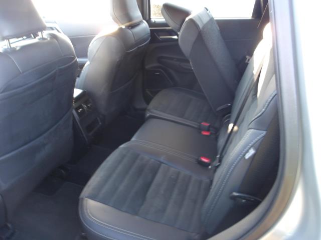 2025 Mitsubishi Outlander SE FWD