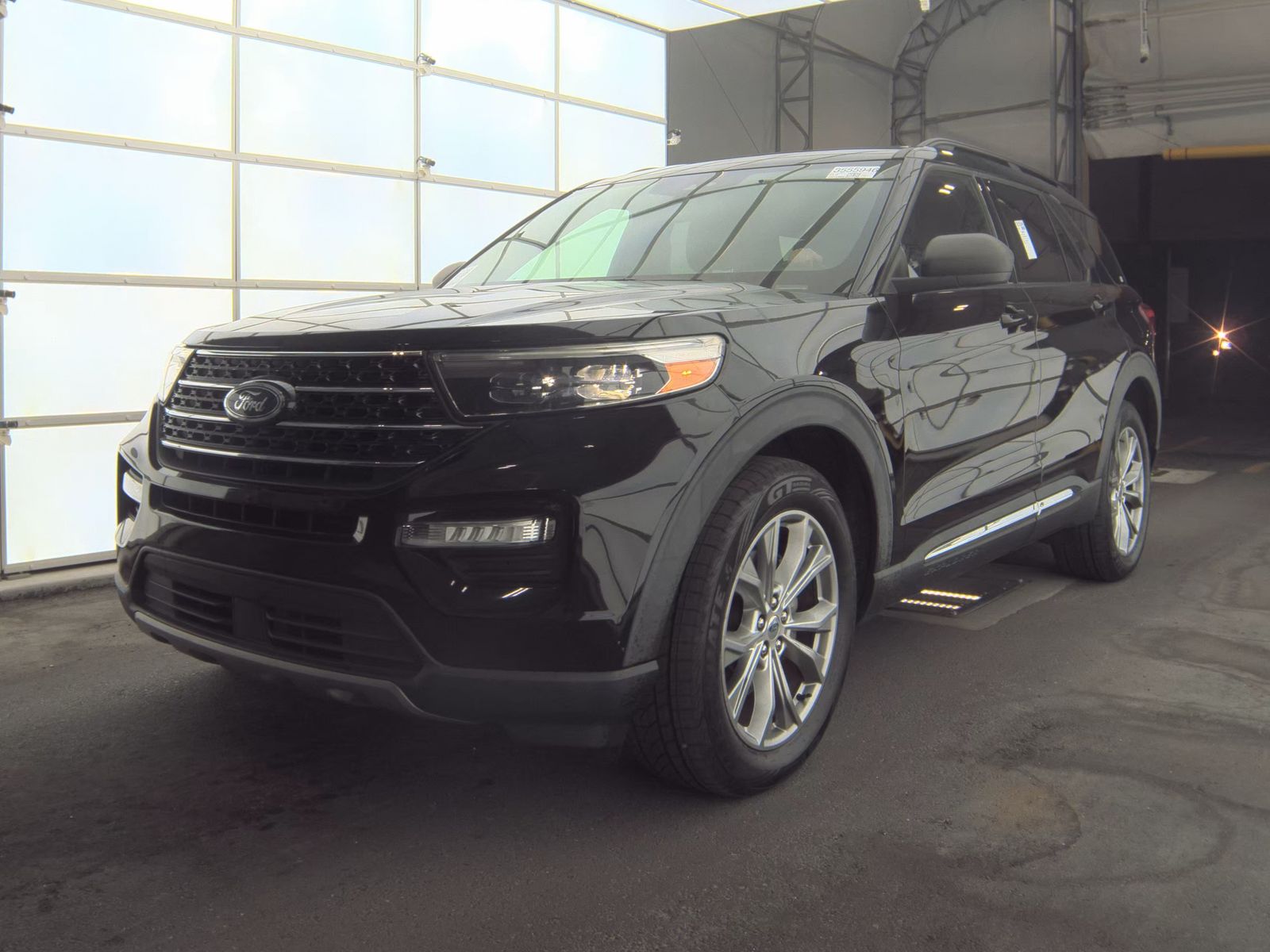 2020 Ford Explorer XLT AWD