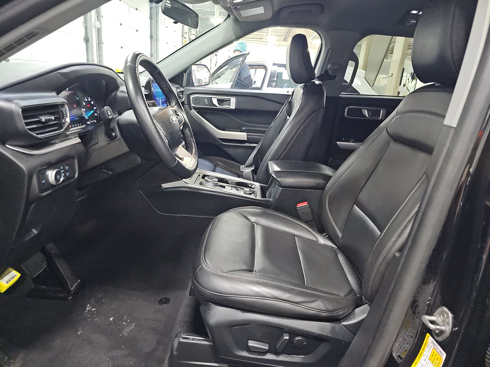 2022 Ford Explorer XLT AWD