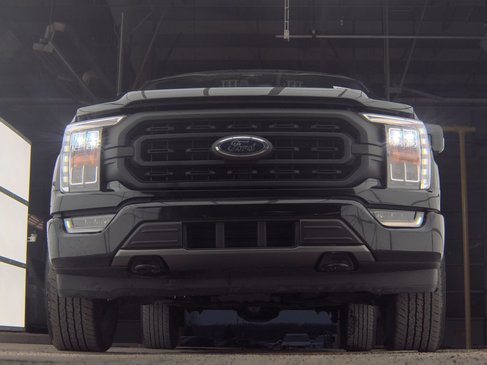 2023 Ford F-150 XLT AWD