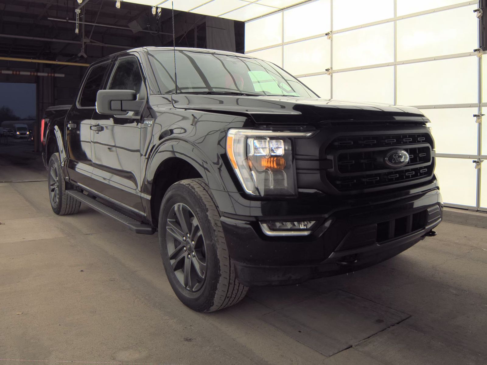 2023 Ford F-150 XLT AWD
