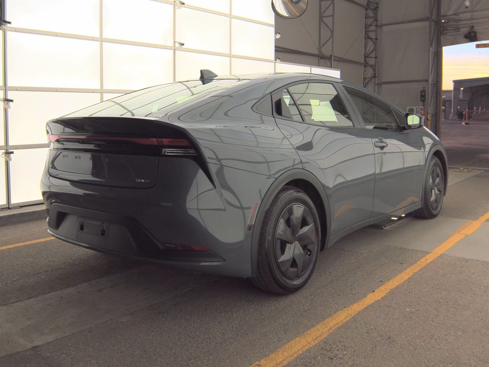 2025 Toyota Prius LE FWD