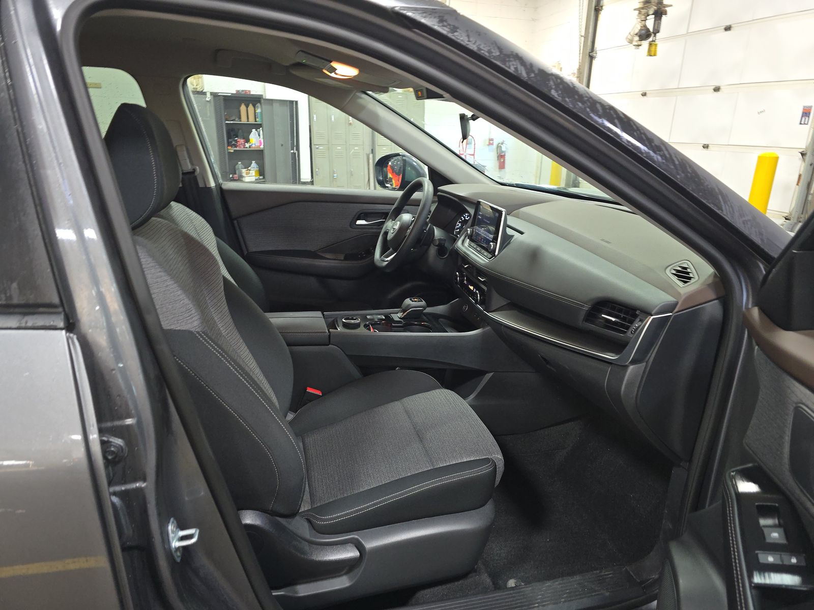 2023 Nissan Rogue SV AWD