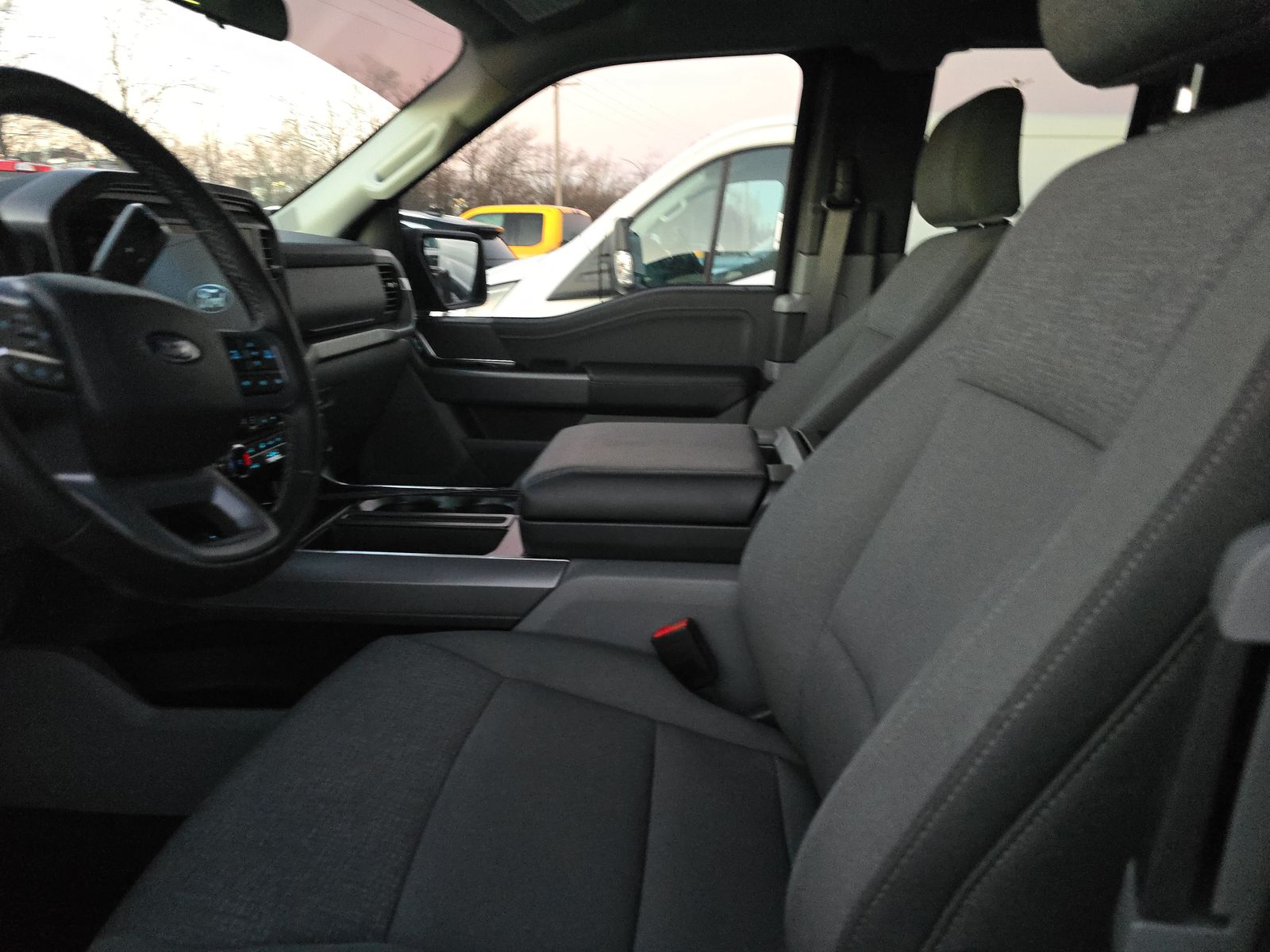 2025 Ford F-150 XLT AWD