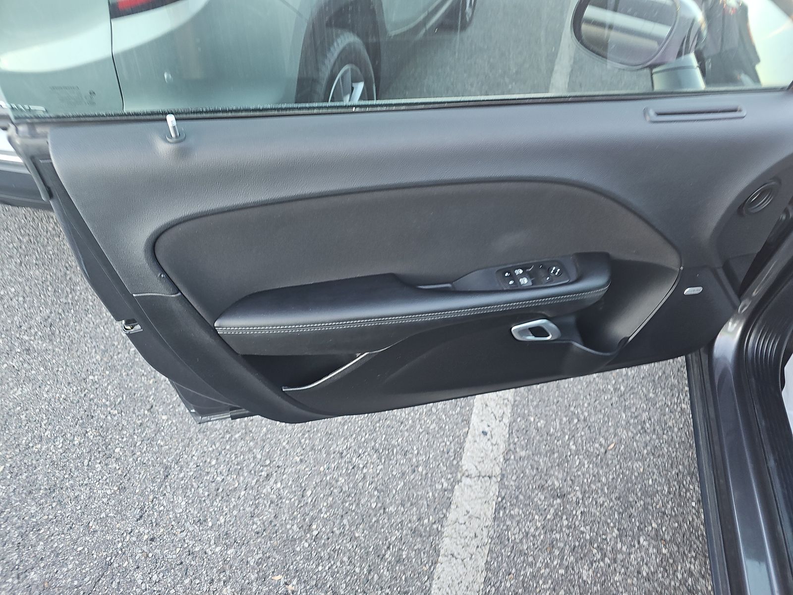 2023 Dodge Challenger SXT RWD