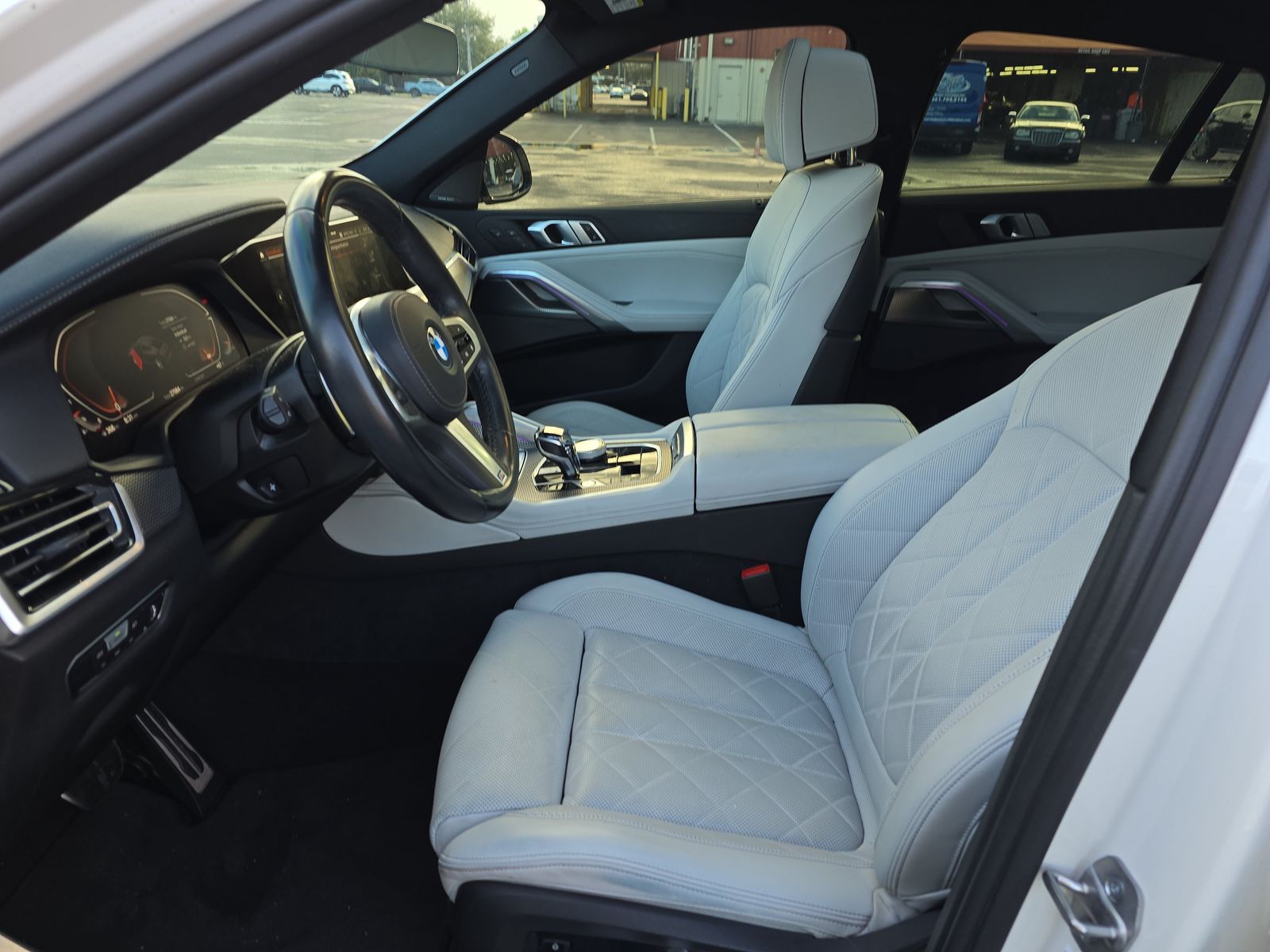 2023 BMW X6 xDrive40i AWD