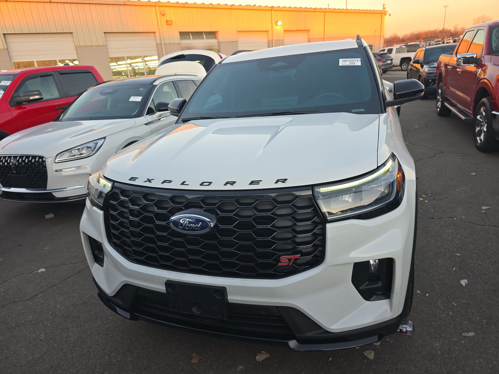 2025 Ford Explorer ST AWD