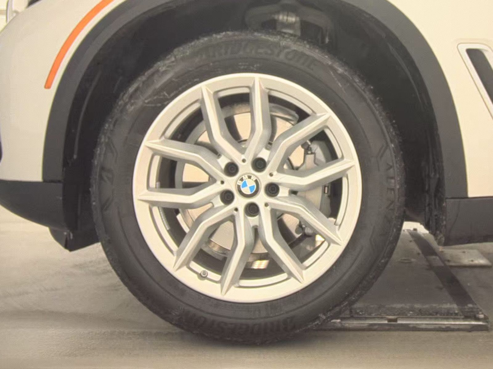 2023 BMW X5 xDrive40i AWD