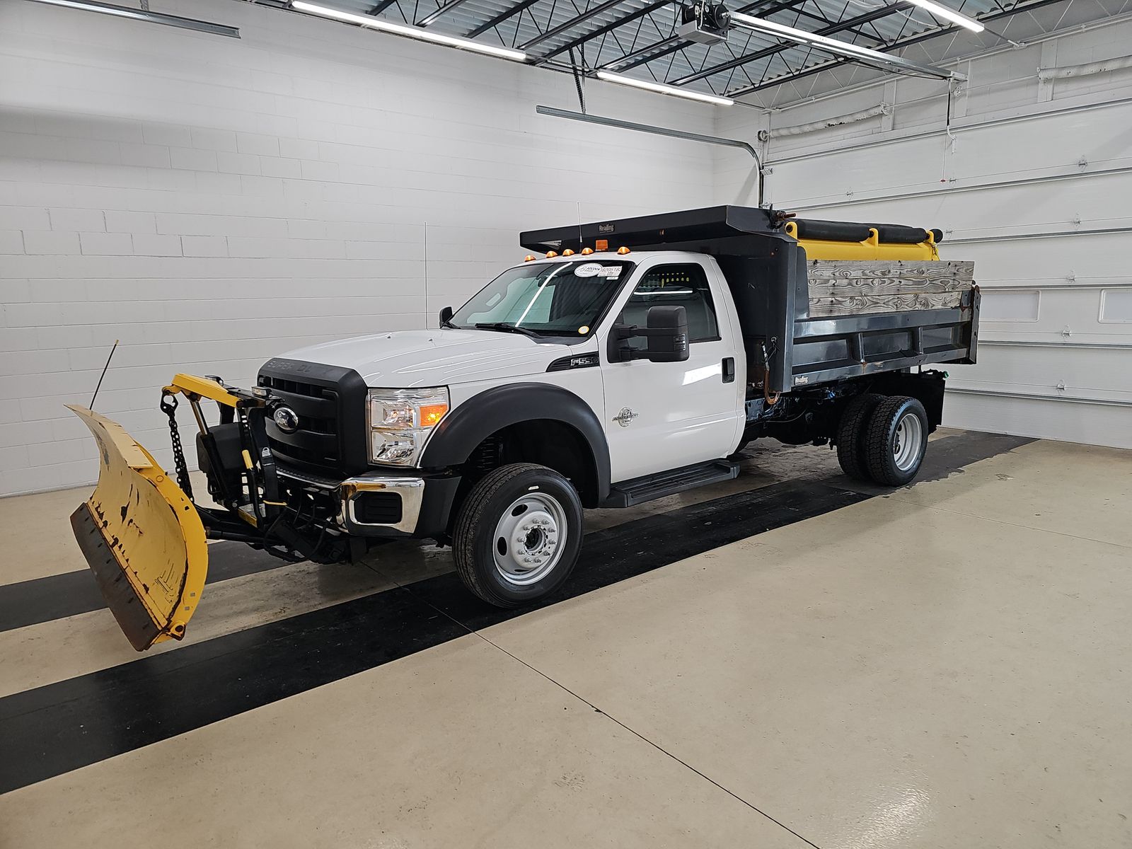 2011 Ford F-550's photo