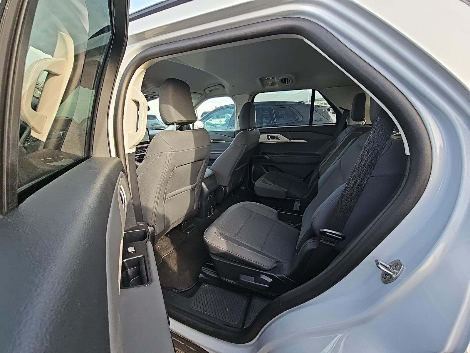 2025 Ford Explorer Active AWD