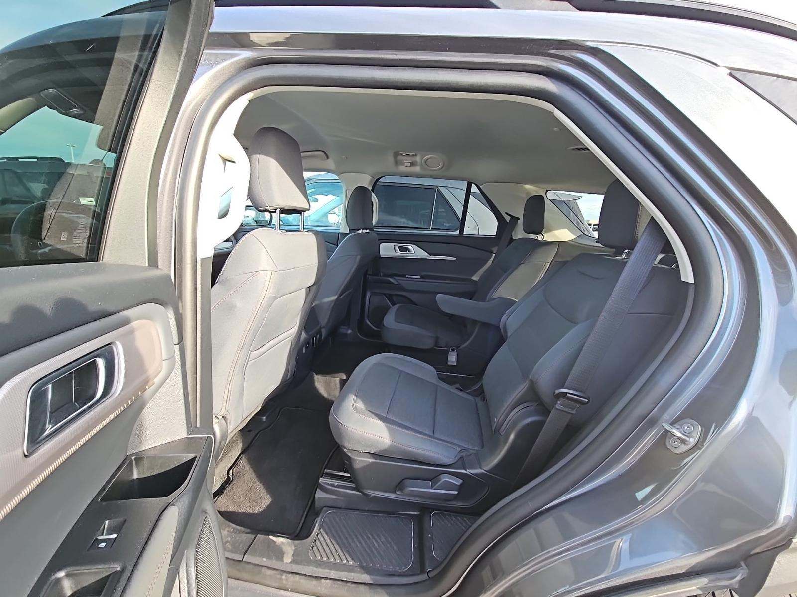 2025 Ford Explorer Active AWD