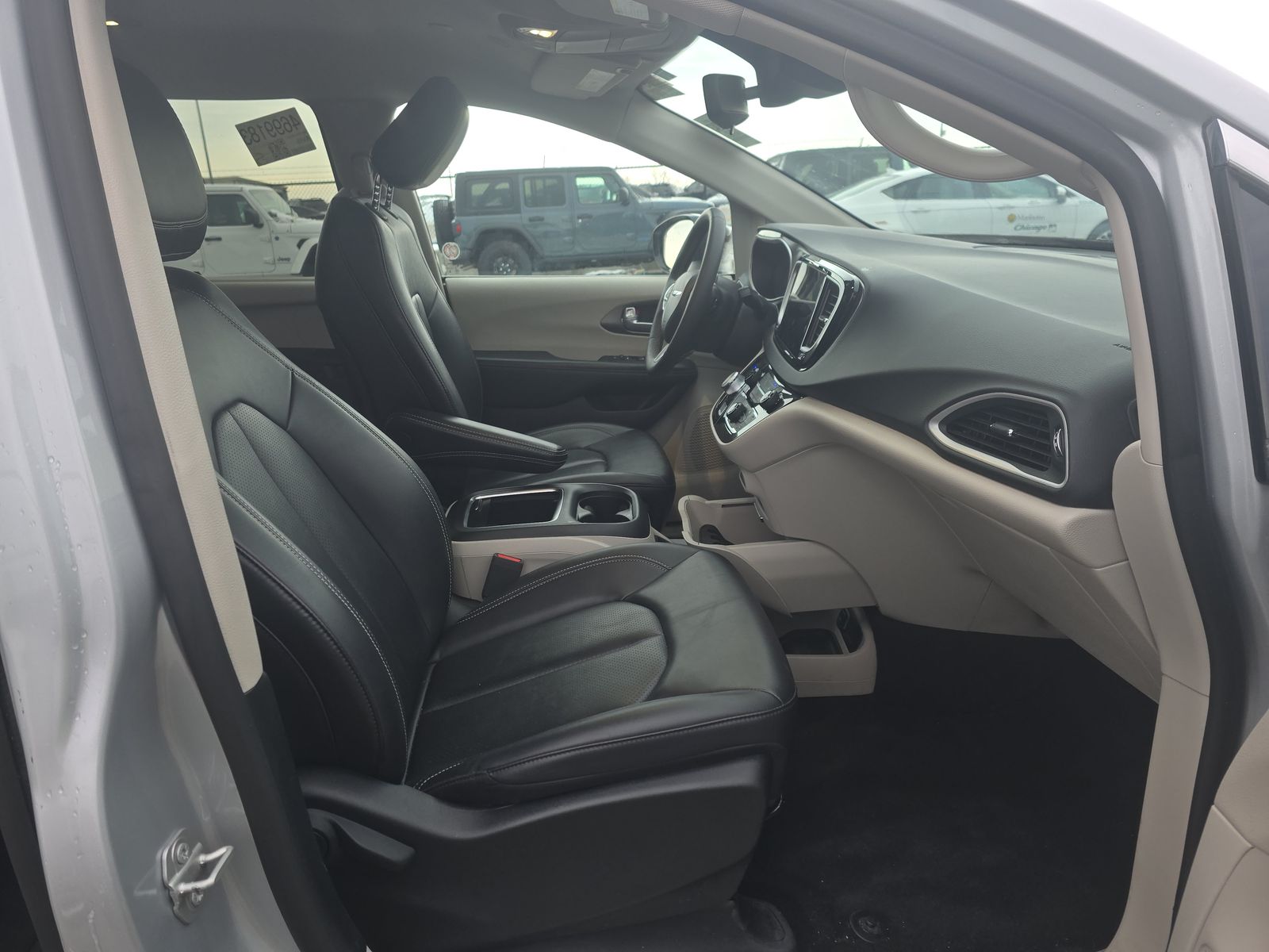 2024 Chrysler Pacifica Touring L FWD