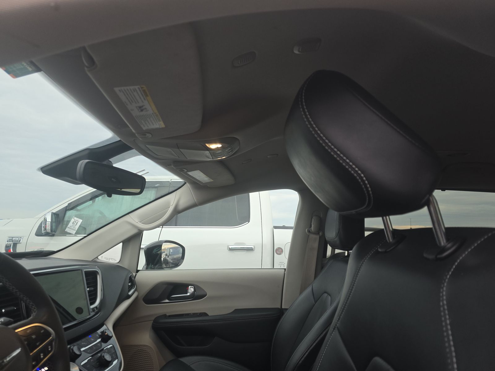 2024 Chrysler Pacifica Touring L FWD