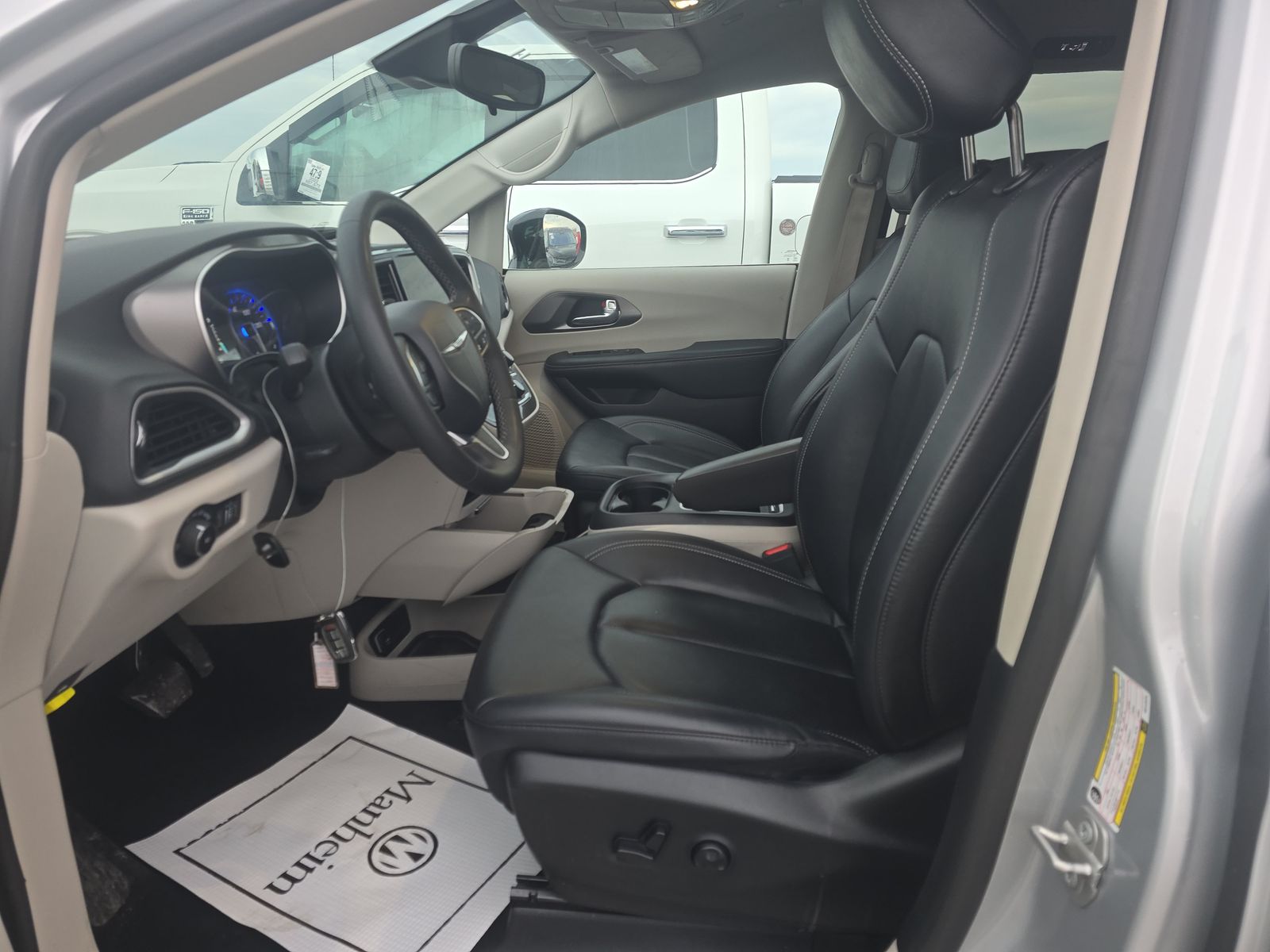 2024 Chrysler Pacifica Touring L FWD