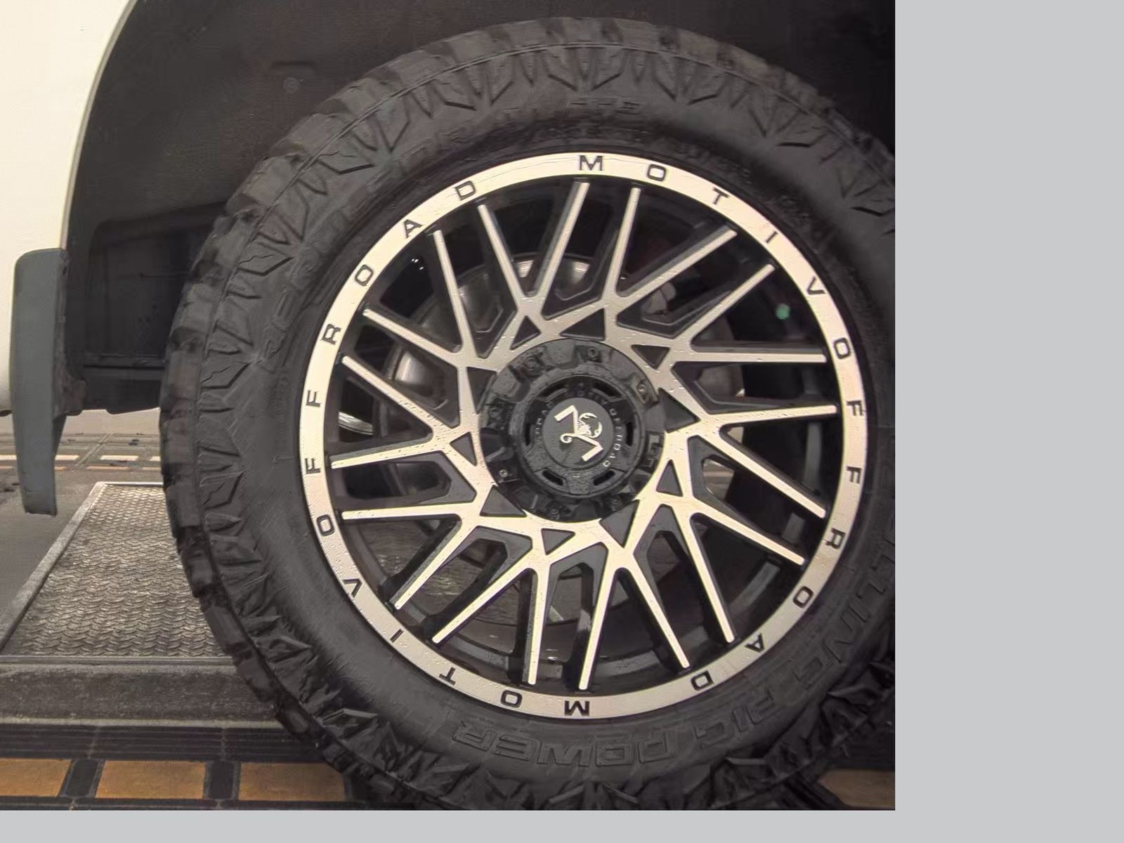 2023 Chevrolet Silverado 1500 RST AWD