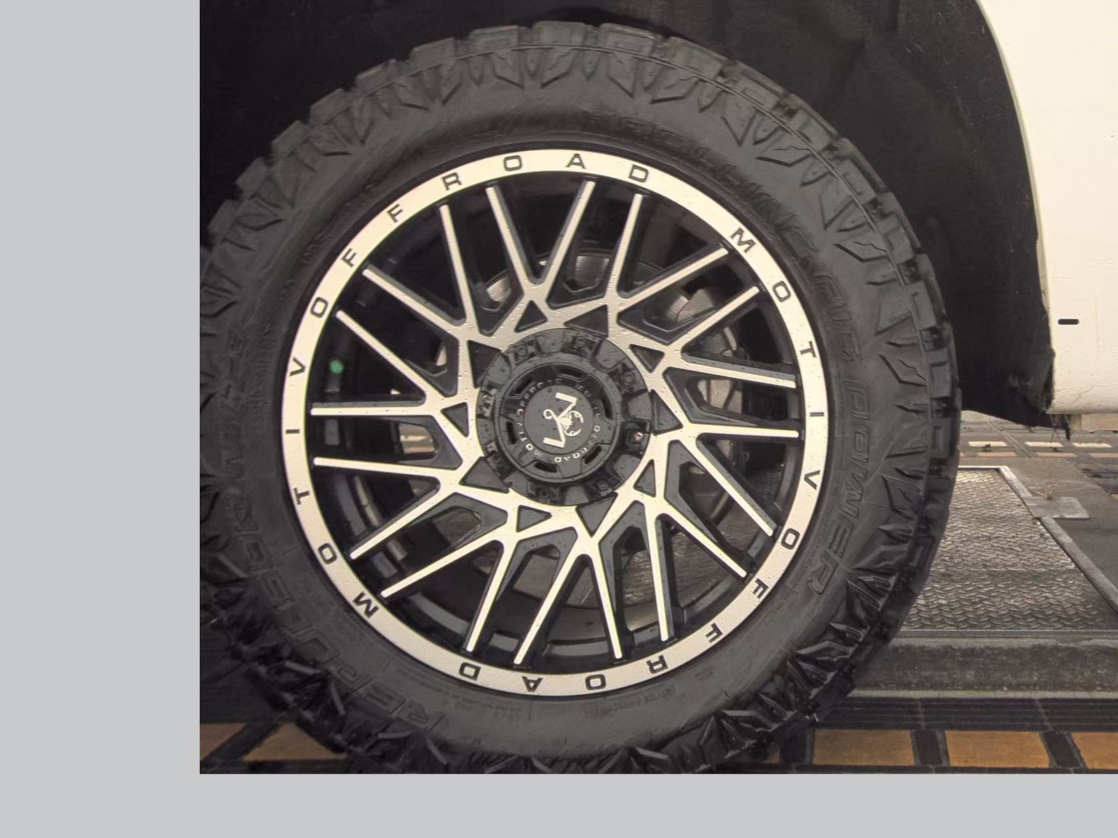 2023 Chevrolet Silverado 1500 RST AWD