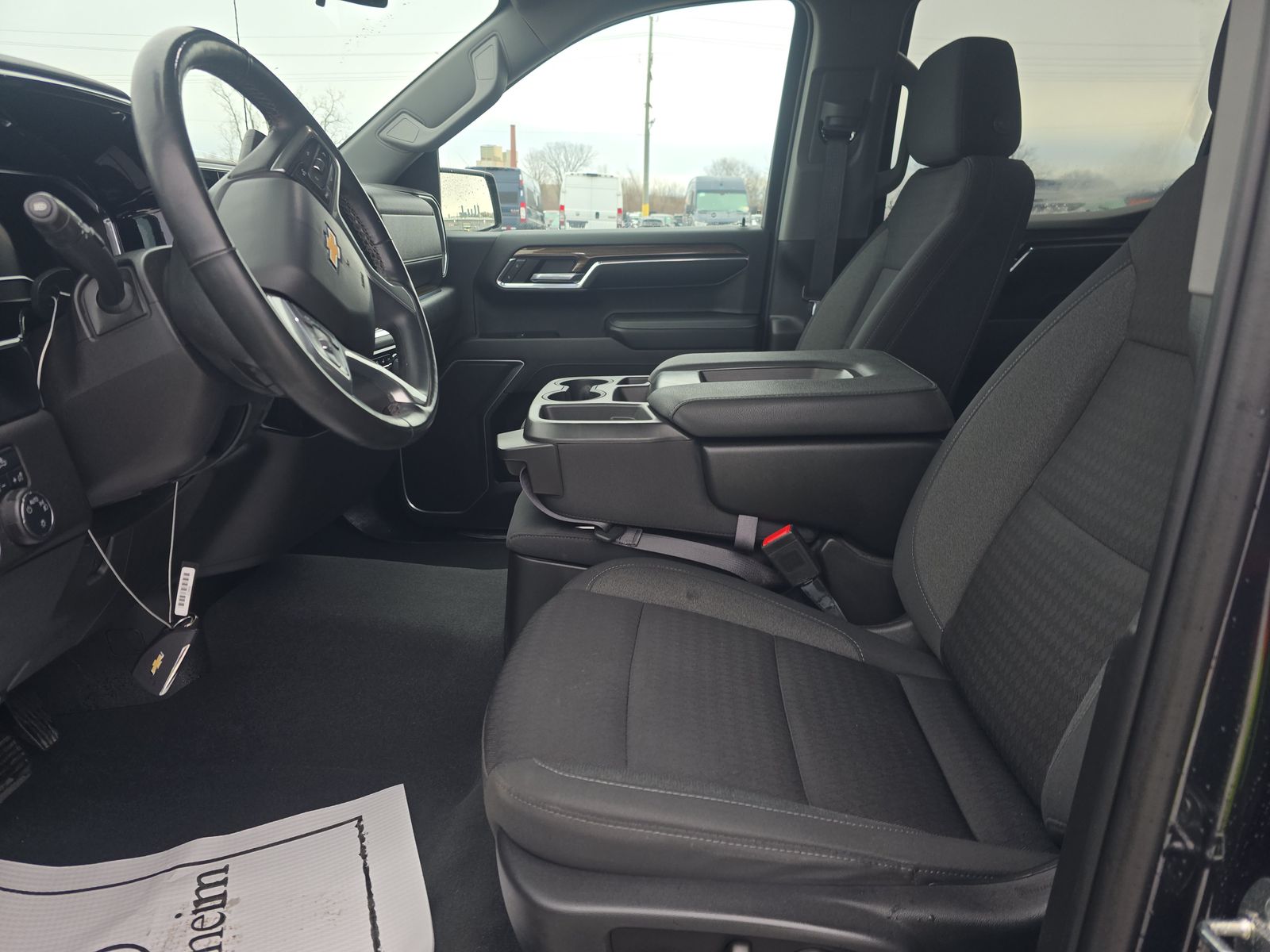 2023 Chevrolet Silverado 1500 LT AWD