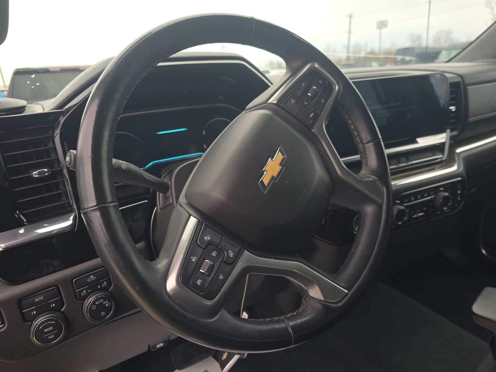 2023 Chevrolet Silverado 1500 LT AWD