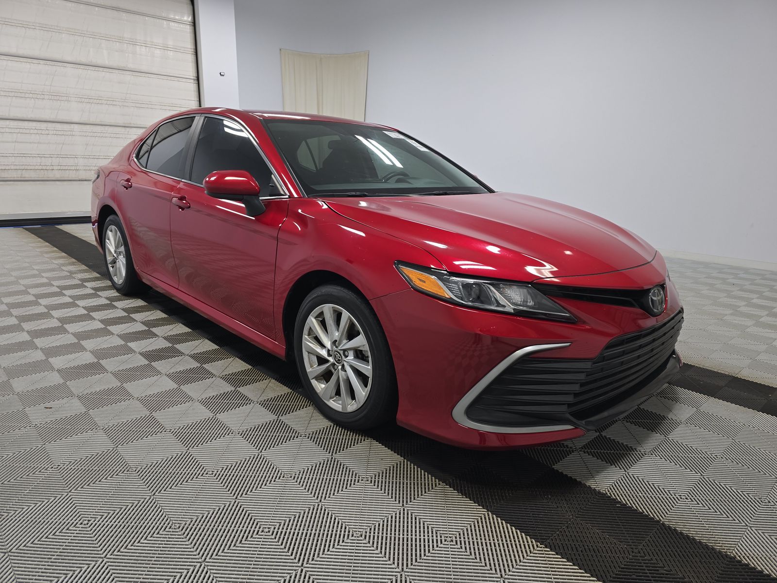 2023 Toyota Camry LE FWD