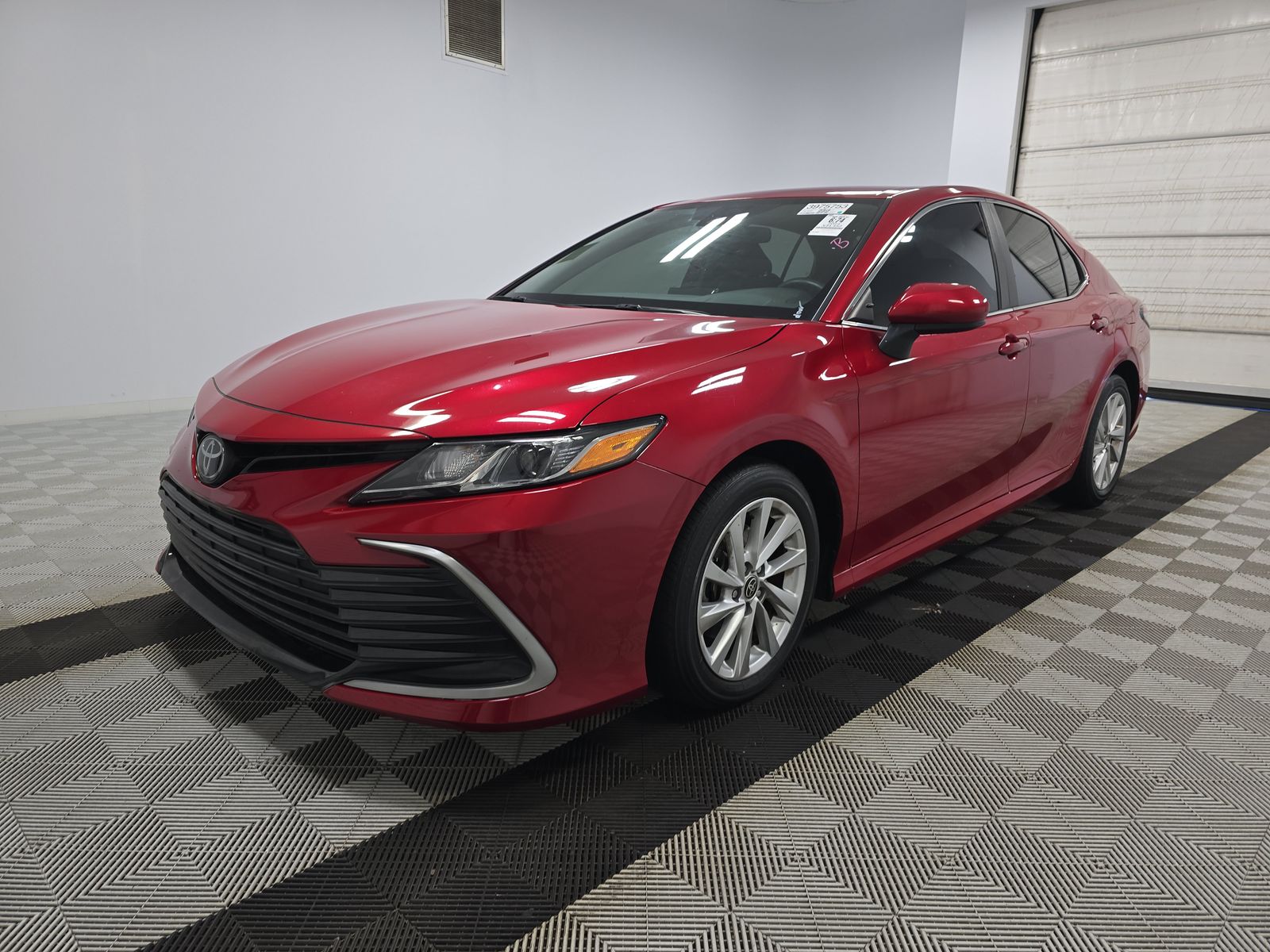 2023 Toyota Camry LE FWD