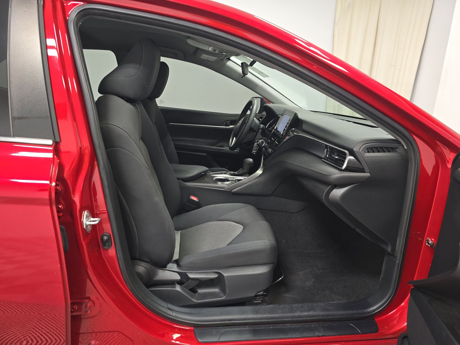 2023 Toyota Camry LE FWD