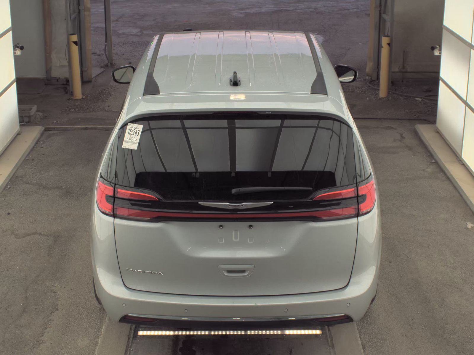 2024 Chrysler Pacifica Touring L FWD